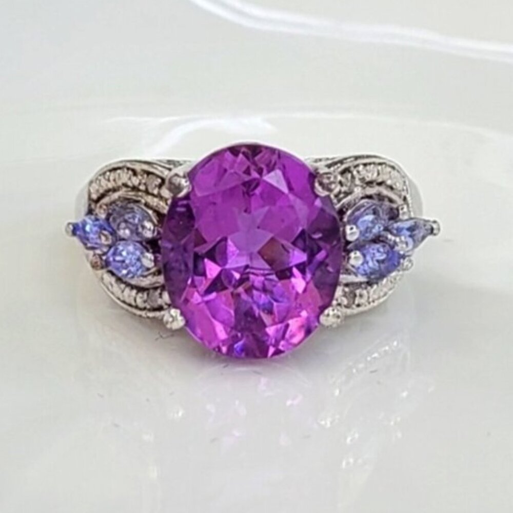 Vintage Boho Chunky Sterling Silver Purple Amethyst Tanzanite Oval Crystal Ring